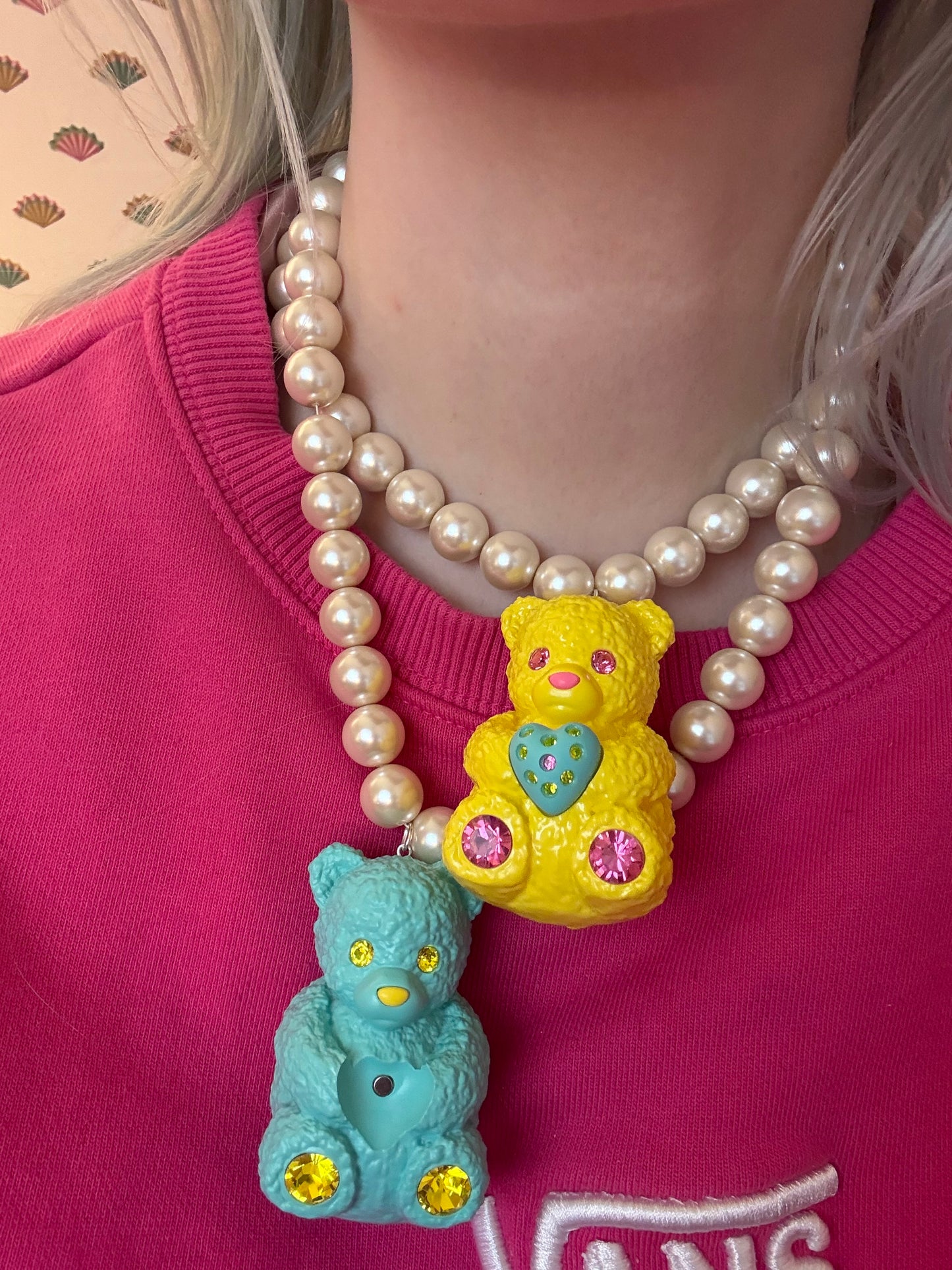 Butter Bear Heart Charm Mood Pearl Necklace