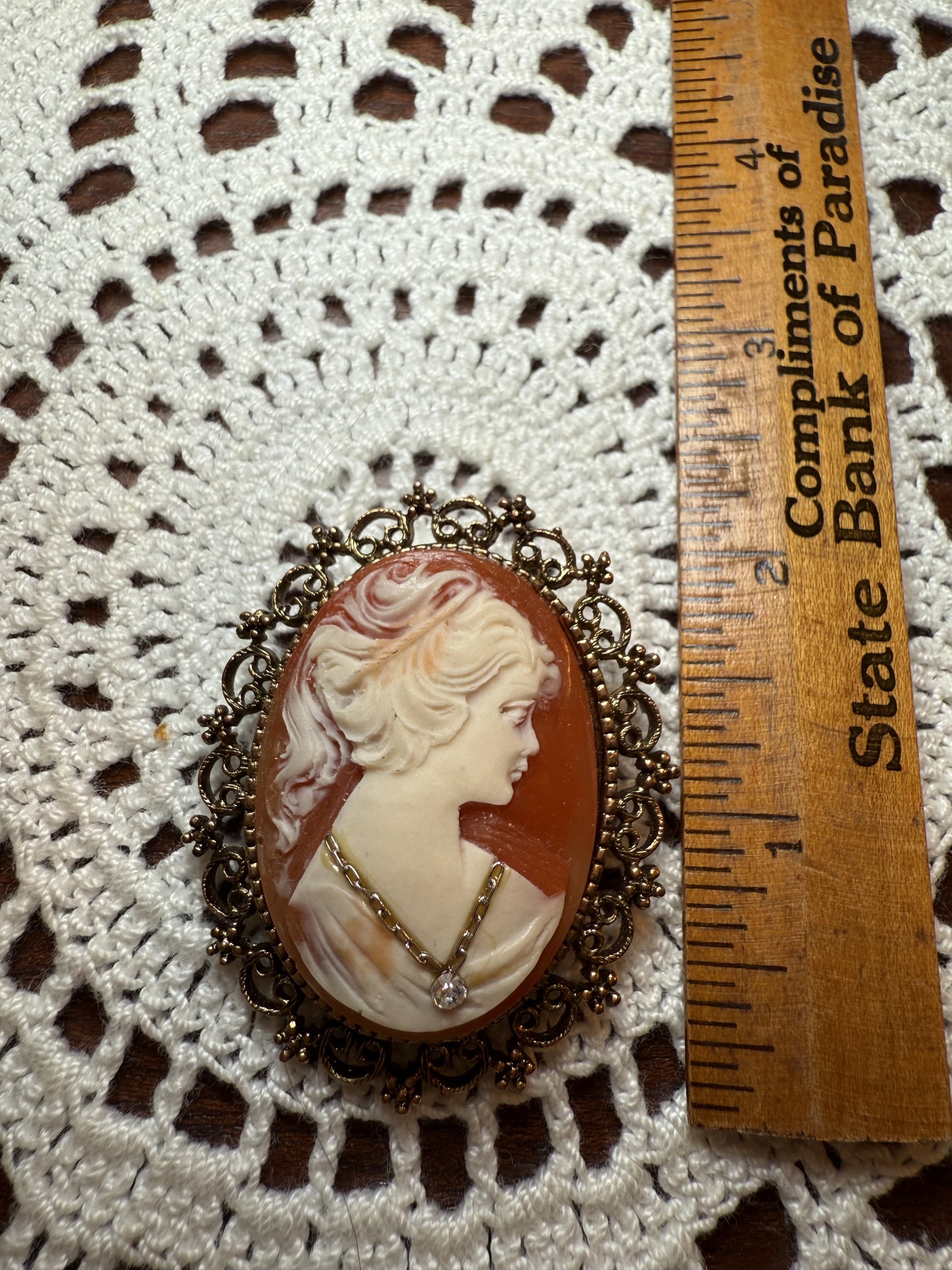 Vintage Large Midcentury Cameo Brooch