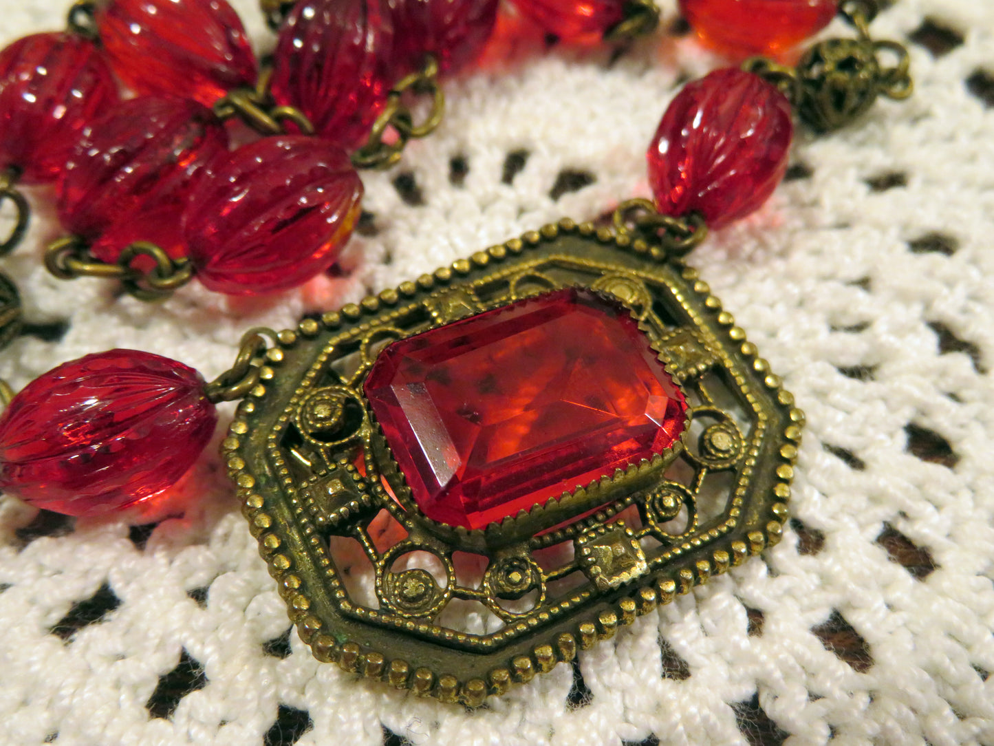 Vintage Red Art Deco Czech Glass Necklace