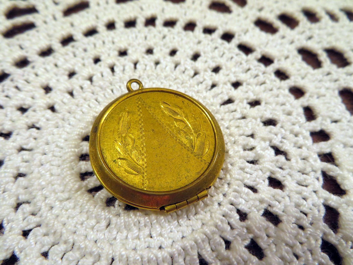 Antique Gold Flower Locket