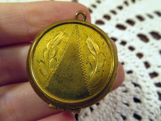 Antique Gold Flower Locket