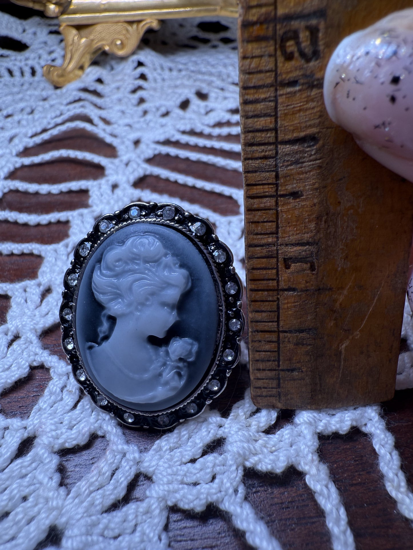 Vintage Oversize Chunky Cameo Rhinestone Ring