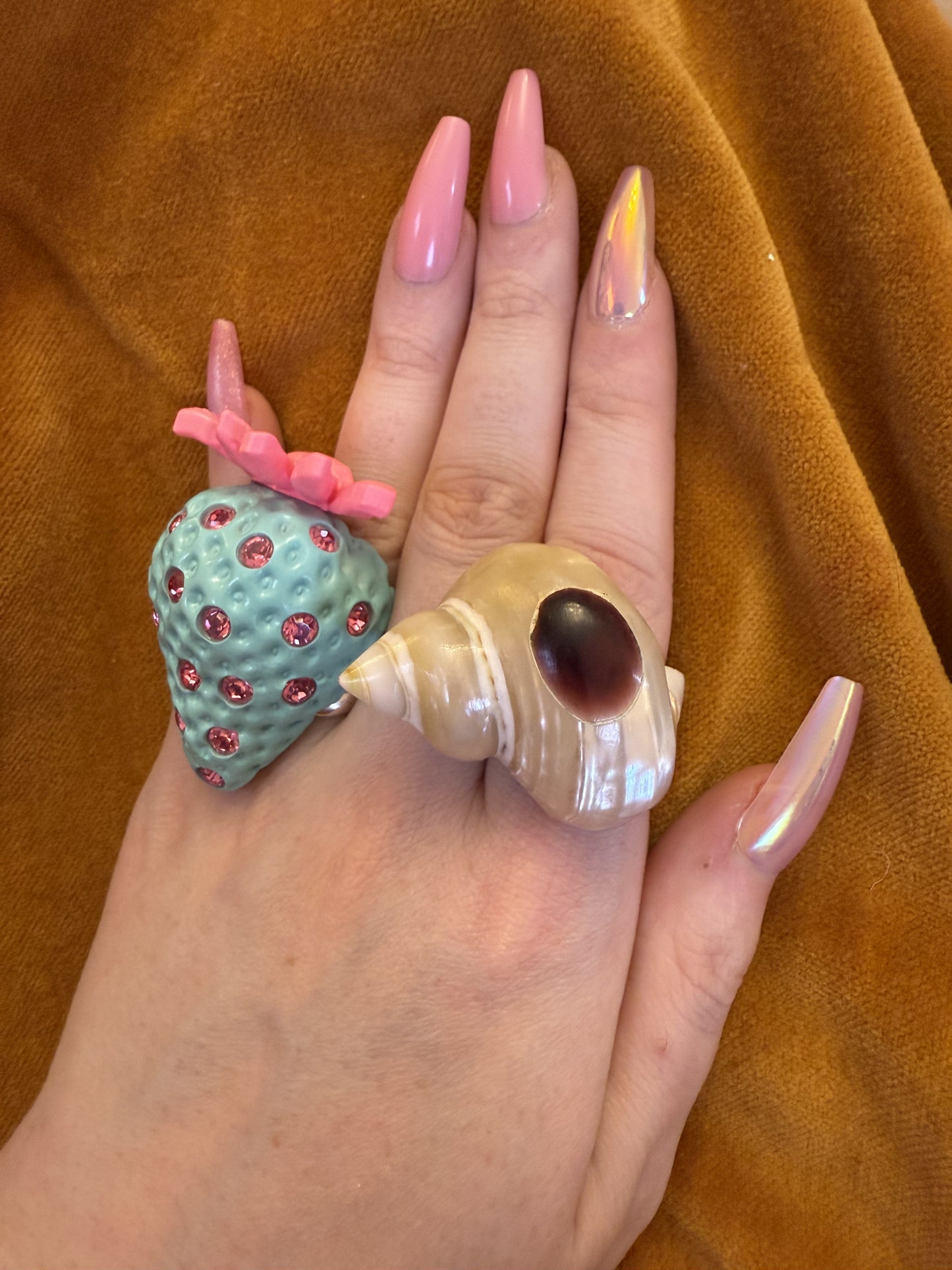 Vintage Huge Seashell Ring